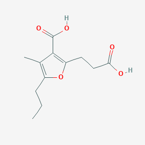 molecular formula C12H16O5 B155342 3-羧基-4-甲基-5-丙基-2-呋喃丙酸 CAS No. 86879-39-2