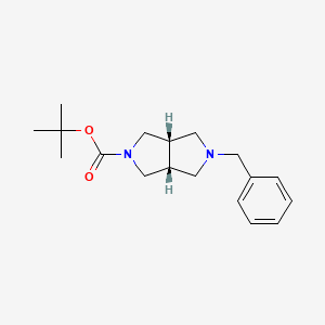 molecular formula C18H26N2O2 B1586501 顺式-5-苄基-2-Boc-六氢吡咯并[3,4-c]吡咯 CAS No. 370879-56-4