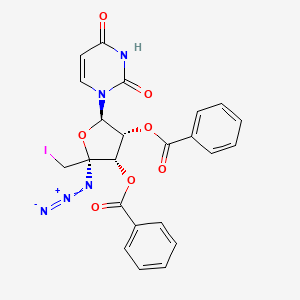 molecular formula C23H18IN5O7 B1609865 (2S,3S,4R,5R)-2-azido-5-(2,4-dioxo-3,4-dihydropyrimidin-1(2H)-yl)-2-(iodomethyl)tetrahydrofuran-3,4-diyl dibenzoate CAS No. 139419-02-6