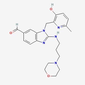 molecular formula C22H27N5O3 B1644251 1-((3-hydroxy-6-methylpyridin-2-yl)methyl)-2-((3-morpholinopropyl)amino)-1H-benzo[d]imidazole-6-carbaldehyde 