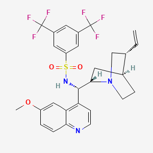 molecular formula C28H27F6N3O3S B1648827 N-((1S)-(6-Methoxyquinolin-4-yl)((8R)-8-vinylquinuclidin-2-yl)methyl)-3,5-bis(trifluoromethyl)benzenesulfonamide 