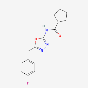 molecular formula C15H16FN3O2 B1650043 N-(5-(4-fluorobenzyl)-1,3,4-oxadiazol-2-yl)cyclopentanecarboxamide CAS No. 1105223-89-9