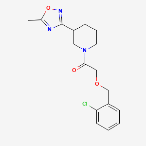 2-[(2-Chlorophenyl)methoxy]-1-[3-(5-methyl-1,2,4-oxadiazol-3-yl)piperidin-1-yl]ethan-1-one