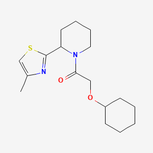 2-(Cyclohexyloxy)-1-[2-(4-methyl-1,3-thiazol-2-yl)piperidin-1-yl]ethan-1-one