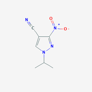 molecular formula C7H8N4O2 B1658644 3-Nitro-1-(propan-2-yl)-1H-pyrazole-4-carbonitrile CAS No. 61717-06-4