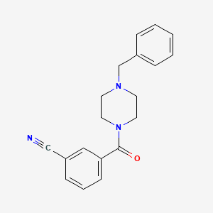 3-(4-Benzylpiperazine-1-carbonyl)benzonitrile
