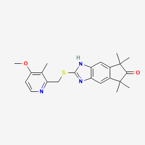 molecular formula C₂₂H₂₅N₃O₂S B1662723 2-[(4-甲氧基-3-甲基吡啶-2-基)甲硫基]-5,5,7,7-四甲基-3H-环戊[f]苯并咪唑-6-酮 CAS No. 101387-97-7