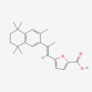 molecular formula C23H28O3 B1665642 2-呋喃甲酸，5-(2-(5,6,7,8-四氢-3,5,5,8,8-五甲基-2-萘基)-1-丙烯基)-，(E)- CAS No. 158200-61-4