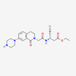 B1674091 ethyl (3S)-3-[[2-(1-oxo-7-piperazin-1-yl-3,4-dihydroisoquinolin-2-yl)acetyl]amino]pent-4-ynoate CAS No. 183745-58-6