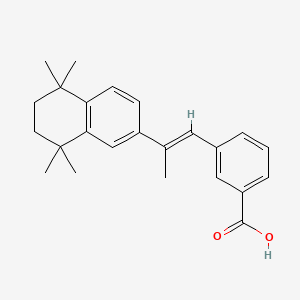 B1679458 Benzoic acid, 3-(2-(5,6,7,8-tetrahydro-5,5,8,8-tetramethyl-2-naphthalenyl)-1-propenyl)-, (E)- CAS No. 89315-17-3