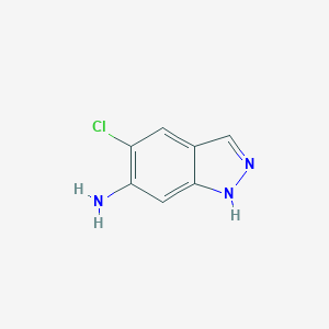 molecular formula C7H6ClN3 B172252 5-氯-1H-吲唑-6-胺 CAS No. 100960-35-8