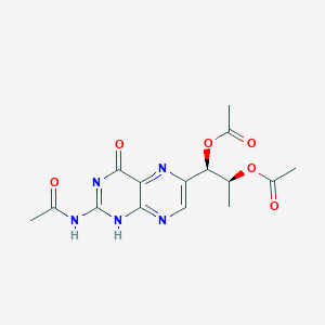 molecular formula C15H17N5O6 B018522 [(1R,2S)-1-(2-acetamido-4-oxo-1H-pteridin-6-yl)-1-acetyloxypropan-2-yl] acetate CAS No. 81827-31-8