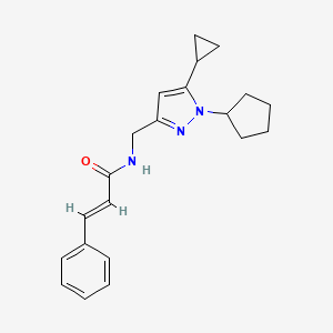 molecular formula C21H25N3O B2353777 N-((1-环戊基-5-环丙基-1H-吡唑-3-基)甲基)肉桂酰胺 CAS No. 1448139-22-7