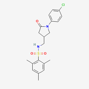 molecular formula C20H23ClN2O3S B2354058 N-((1-(4-chlorophenyl)-5-oxopyrrolidin-3-yl)methyl)-2,4,6-trimethylbenzenesulfonamide CAS No. 954714-39-7