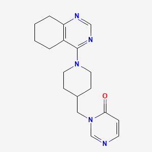 molecular formula C18H23N5O B2354595 3-{[1-(5,6,7,8-Tetrahydroquinazolin-4-yl)piperidin-4-yl]methyl}-3,4-dihydropyrimidin-4-one CAS No. 2198912-04-6