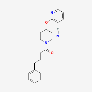 molecular formula C21H23N3O2 B2355350 2-((1-(4-苯基丁酰)哌啶-4-基)氧基)烟腈 CAS No. 1797549-66-6