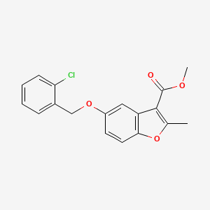 molecular formula C18H15ClO4 B2356368 Methyl 5-[(2-chlorophenyl)methoxy]-2-methyl-1-benzofuran-3-carboxylate CAS No. 300674-30-0