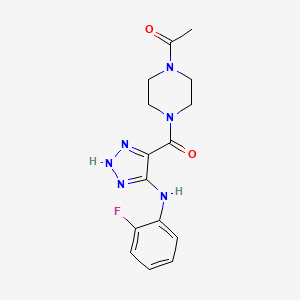 molecular formula C15H17FN6O2 B2356508 1-[4-({5-[(2-氟苯基)氨基]-1H-1,2,3-三唑-4-基}羰基)哌嗪-1-基]乙酮 CAS No. 1291868-05-7