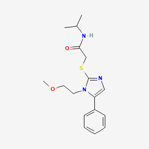 molecular formula C17H23N3O2S B2356601 N-イソプロピル-2-((1-(2-メトキシエチル)-5-フェニル-1H-イミダゾール-2-イル)チオ)アセトアミド CAS No. 1207036-23-4