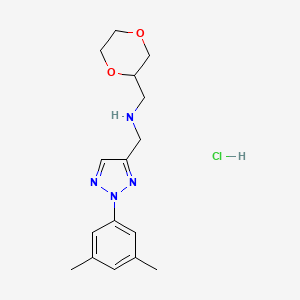 molecular formula C16H23ClN4O2 B2356910 N-[[2-(3,5-Dimethylphenyl)triazol-4-yl]methyl]-1-(1,4-dioxan-2-yl)methanamine;hydrochloride CAS No. 2418727-81-6