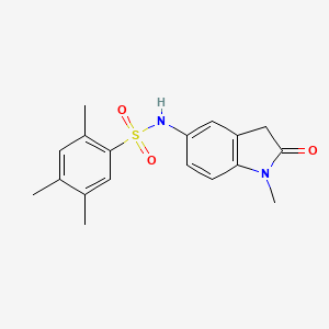 molecular formula C18H20N2O3S B2357679 2,4,5-トリメチル-N-(1-メチル-2-オキソインドリン-5-イル)ベンゼンスルホンアミド CAS No. 921861-97-4