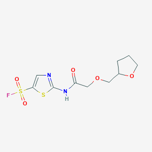 molecular formula C10H13FN2O5S2 B2358010 2-{2-[(Oxolan-2-yl)methoxy]acetamido}-1,3-thiazole-5-sulfonyl fluoride CAS No. 2094596-08-2