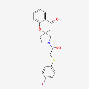 1'-(2-((4-Fluorophenyl)thio)acetyl)spiro[chroman-2,3'-pyrrolidin]-4-one