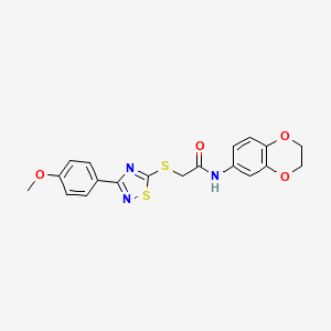 molecular formula C19H17N3O4S2 B2358764 N-(2,3-二氢-1,4-苯并二氧杂环-6-基)-2-[[3-(4-甲氧基苯基)-1,2,4-噻二唑-5-基]硫代]乙酰胺 CAS No. 864922-42-9