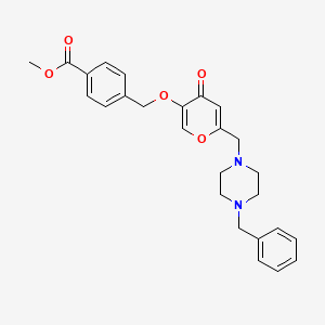molecular formula C26H28N2O5 B2359283 4-(((6-((4-苄基哌嗪-1-基)甲基)-4-氧代-4H-吡喃-3-基)氧基)甲基)苯甲酸甲酯 CAS No. 898465-10-6