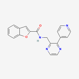 N-((3-(pyridin-4-yl)pyrazin-2-yl)methyl)benzofuran-2-carboxamide