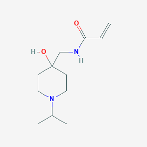 molecular formula C12H22N2O2 B2359458 N-[(4-Hydroxy-1-propan-2-ylpiperidin-4-yl)methyl]prop-2-enamide CAS No. 2411290-53-2