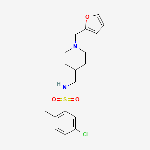 molecular formula C18H23ClN2O3S B2359615 5-chloro-N-((1-(furan-2-ylmethyl)piperidin-4-yl)methyl)-2-methylbenzenesulfonamide CAS No. 953231-04-4