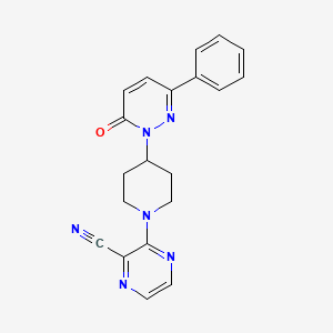molecular formula C20H18N6O B2359741 3-[4-(6-氧代-3-苯基吡啶并-1-基)哌啶-1-基]吡嗪-2-甲腈 CAS No. 2380044-78-8