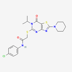 N-(4-chlorophenyl)-2-{[7-oxo-2-(piperidin-1-yl)-6-(propan-2-yl)-6H,7H-[1,3]thiazolo[4,5-d]pyrimidin-5-yl]sulfanyl}acetamide