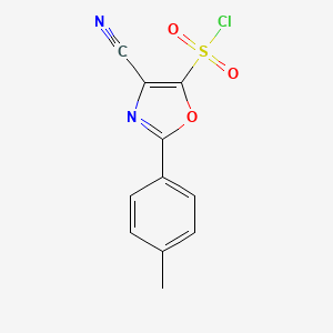 molecular formula C11H7ClN2O3S B2360988 4-Cyano-2-(4-methylphenyl)-1,3-oxazole-5-sulfonyl chloride CAS No. 1416985-32-4
