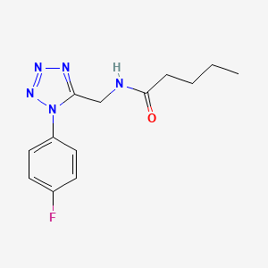 molecular formula C13H16FN5O B2362388 N-((1-(4-fluorophenyl)-1H-tetrazol-5-yl)methyl)pentanamide CAS No. 920464-17-1