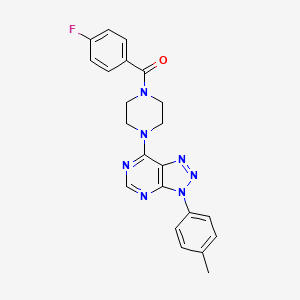 molecular formula C22H20FN7O B2362494 (4-fluorophenyl)(4-(3-(p-tolyl)-3H-[1,2,3]triazolo[4,5-d]pyrimidin-7-yl)piperazin-1-yl)methanone CAS No. 920219-53-0