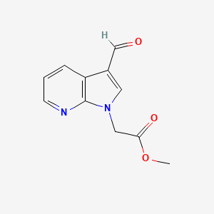 molecular formula C11H10N2O3 B2363446 Acetato de metilo (3-formil-1H-pirrolo[2,3-b]piridin-1-ilo) CAS No. 1324090-48-3