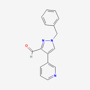 molecular formula C16H13N3O B2363907 1-Benzyl-4-pyridin-3-ylpyrazole-3-carbaldehyde CAS No. 882145-15-5