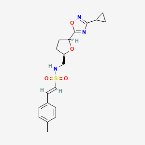 molecular formula C19H23N3O4S B2364049 (E)-N-[[(2R,5S)-5-(3-Cyclopropyl-1,2,4-oxadiazol-5-yl)oxolan-2-yl]methyl]-2-(4-methylphenyl)ethenesulfonamide CAS No. 2220121-00-4
