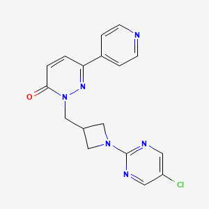 molecular formula C17H15ClN6O B2364201 2-{[1-(5-氯嘧啶-2-基)氮杂环丁-3-基]甲基}-6-(吡啶-4-基)-2,3-二氢哒嗪-3-酮 CAS No. 2198441-10-8