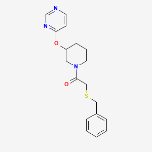 2-(Benzylthio)-1-(3-(pyrimidin-4-yloxy)piperidin-1-yl)ethanone