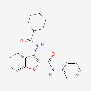molecular formula C22H22N2O3 B2364767 3-(cyclohexanecarboxamido)-N-phenylbenzofuran-2-carboxamide CAS No. 862829-64-9