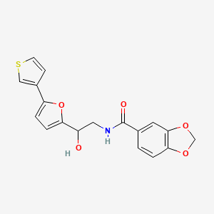 molecular formula C18H15NO5S B2364967 N-(2-羟基-2-(5-(噻吩-3-基)呋喃-2-基)乙基)苯并[d][1,3]二氧杂环-5-甲酰胺 CAS No. 2034344-12-0
