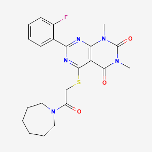 molecular formula C22H24FN5O3S B2365292 5-((2-(氮杂环-1-基)-2-氧代乙基)硫)-7-(2-氟苯基)-1,3-二甲基嘧啶并[4,5-d]嘧啶-2,4(1H,3H)-二酮 CAS No. 872842-75-6