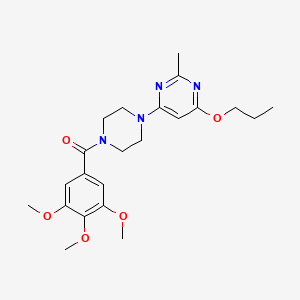 molecular formula C22H30N4O5 B2365552 (4-(2-Methyl-6-propoxypyrimidin-4-yl)piperazin-1-yl)(3,4,5-trimethoxyphenyl)methanone CAS No. 946371-72-8