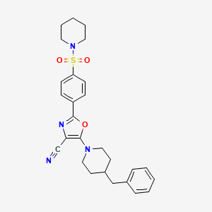 molecular formula C27H30N4O3S B2365588 5-(4-苄基哌啶-1-基)-2-(4-(哌啶-1-磺酰基)苯基)恶唑-4-腈 CAS No. 941243-65-8