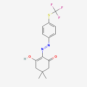 molecular formula C15H15F3N2O2S B2366094 5,5-ジメチル-2-(2-(4-((トリフルオロメチル)チオ)フェニル)ヒドラゾノ)シクロヘキサン-1,3-ジオン CAS No. 300569-62-4