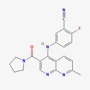 molecular formula C21H18FN5O B2366143 2-氟-5-((7-甲基-3-(吡咯烷-1-羰基)-1,8-萘啶-4-基)氨基)苯甲腈 CAS No. 1251689-40-3