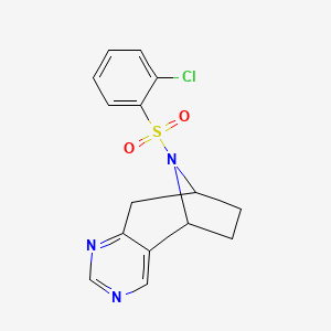molecular formula C15H14ClN3O2S B2366748 (5R,8S)-10-((2-氯苯基)磺酰基)-6,7,8,9-四氢-5H-5,8-环庚[d]嘧啶 CAS No. 2060918-22-9